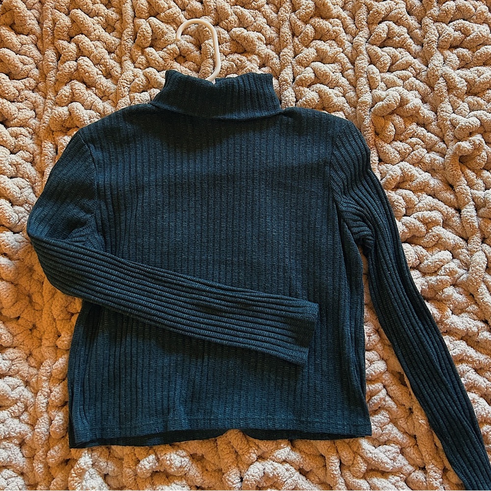 Long Sleeve Turtle Neck
